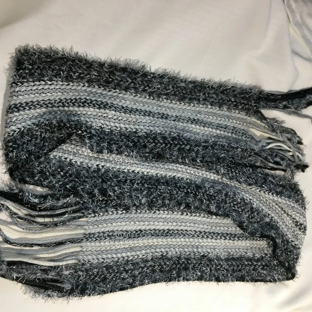 Striped Sparkle Fringe Scarf Gray White Black Knit‎ Chunky Soft Warm Womens